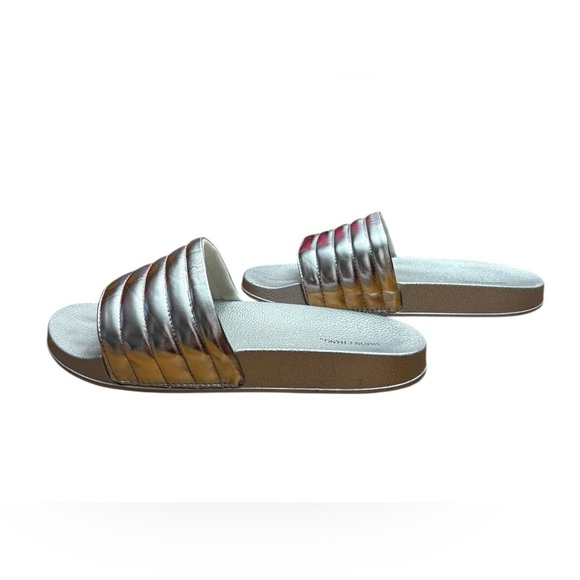 Shiny & Comfy Simon Chang Slip-On Sandals – Metallic Finish - Size 9 - Picture 3 of 8